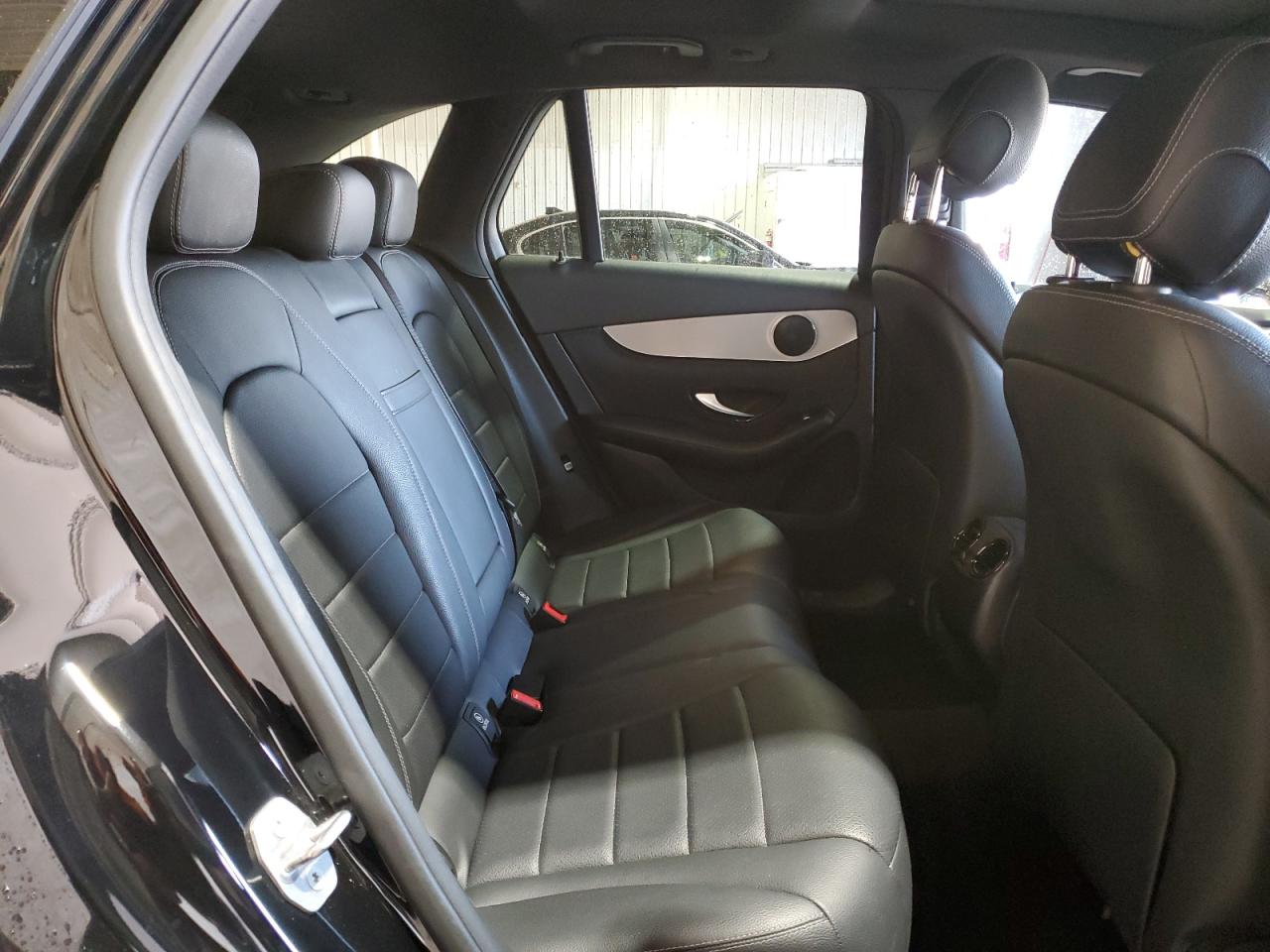 2017 Mercedes-Benz GLC - Image 11