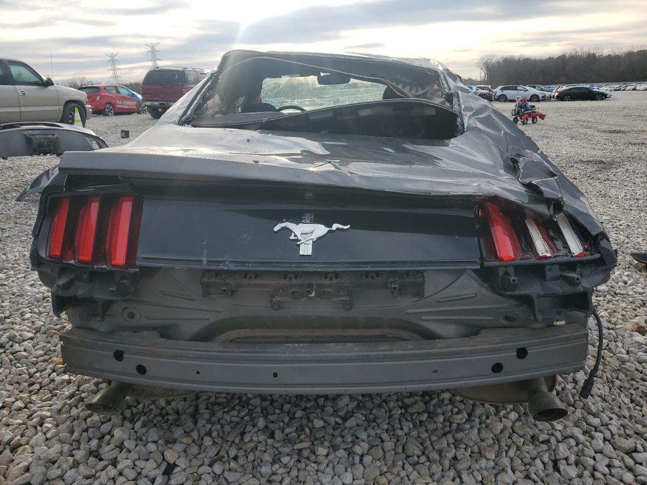 2015 Ford Mustang - Image 6