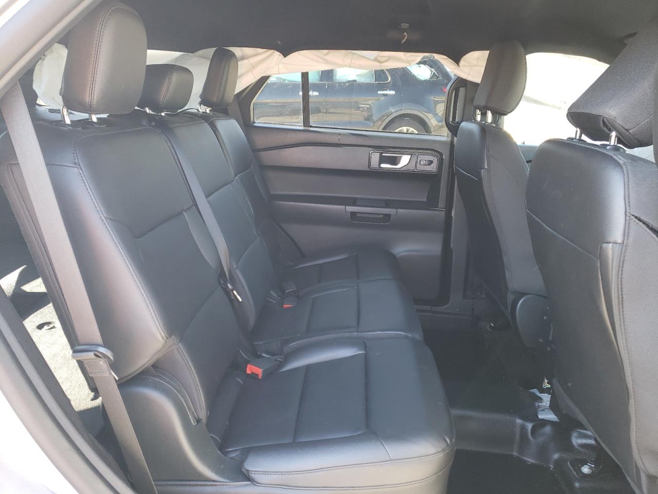 2021 Ford Explorer - Image 11