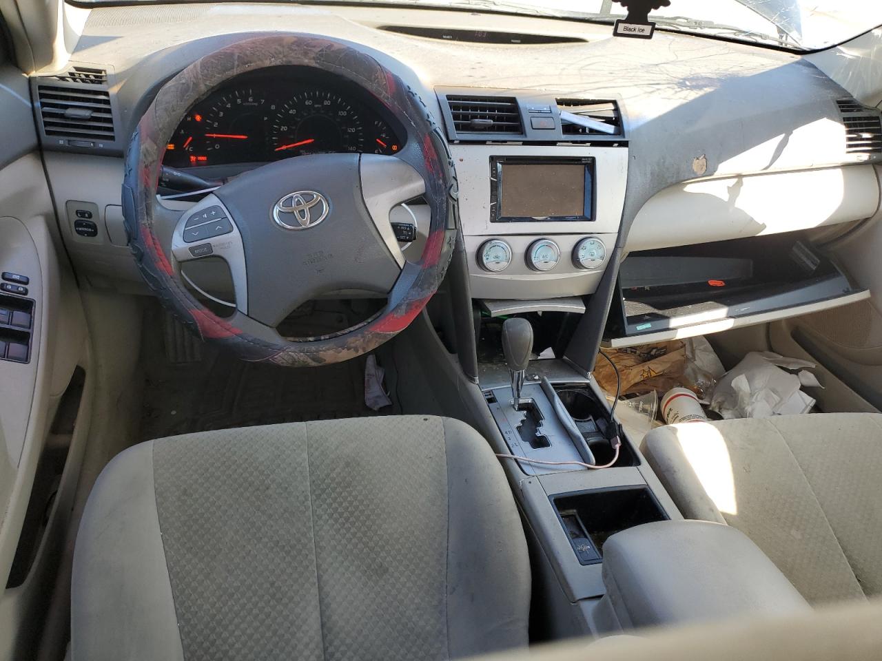 2009 Toyota Camry - Image 8