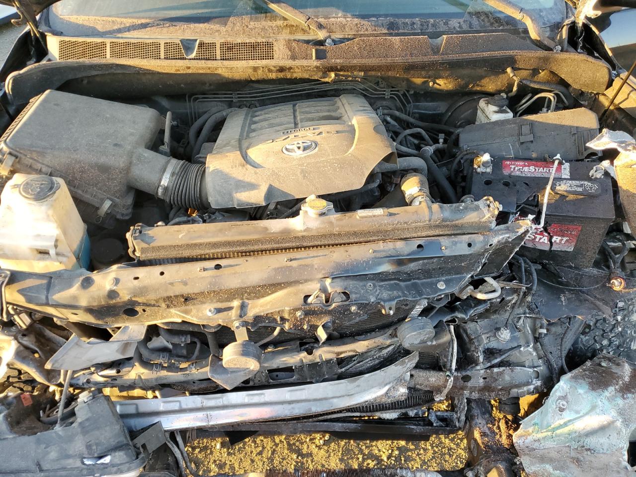 2012 Toyota Tundra - Image 11