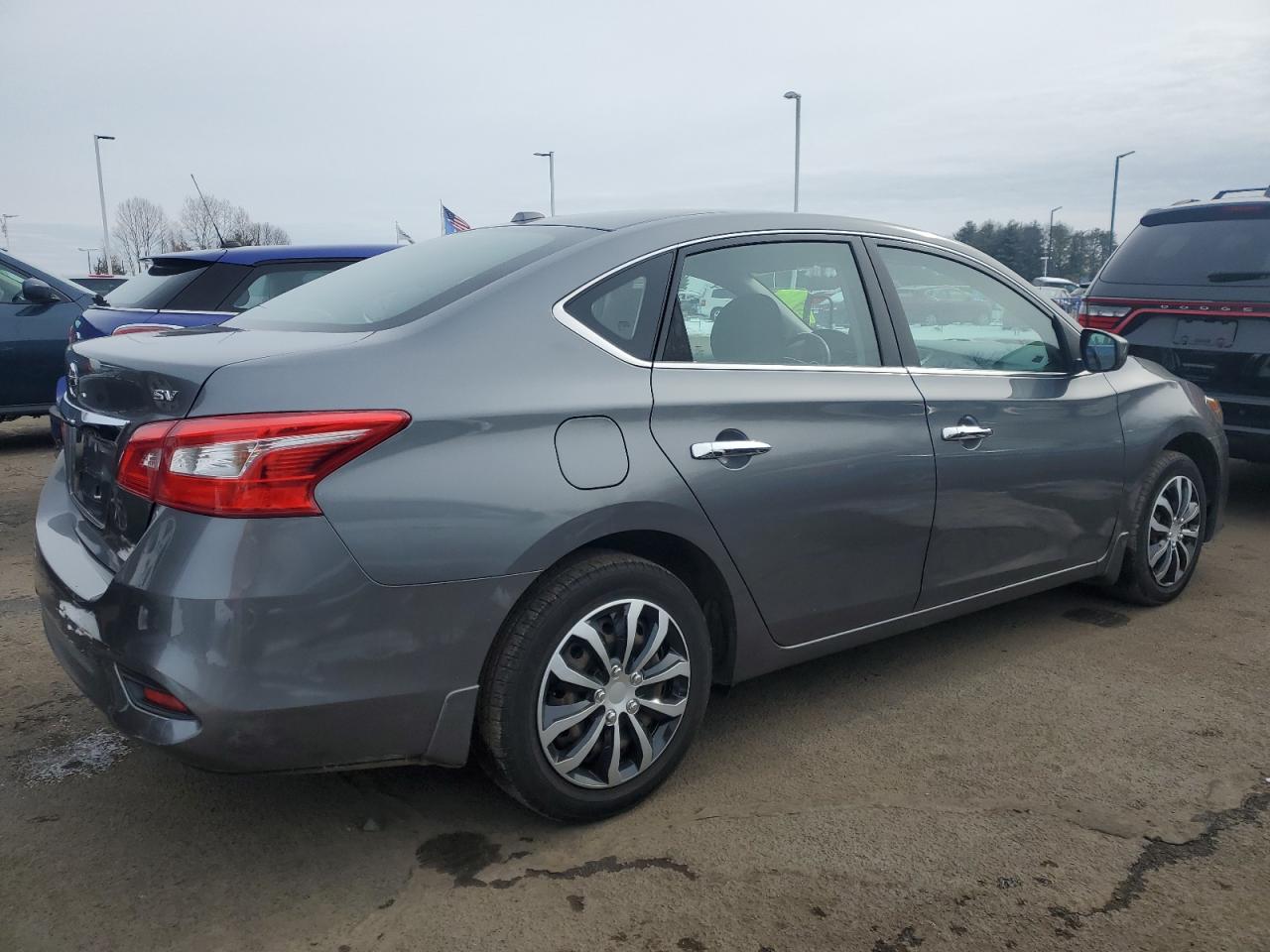 2016 Nissan Sentra - Image 3
