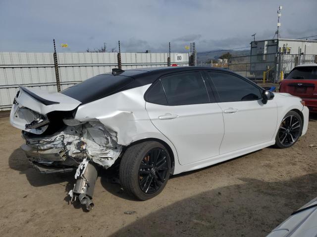  TOYOTA CAMRY 2019 Белы