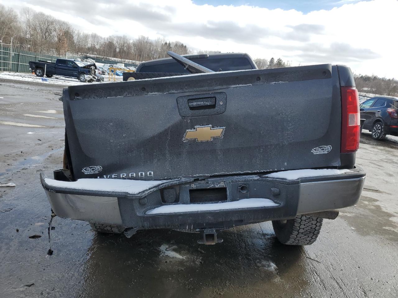2010 Chevrolet Silverado - Image 6