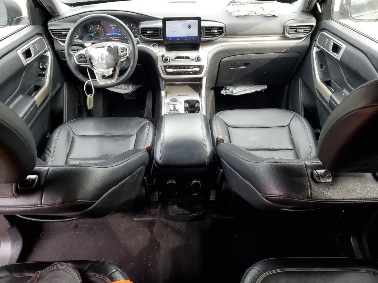 2020 Ford Explorer - Image 8