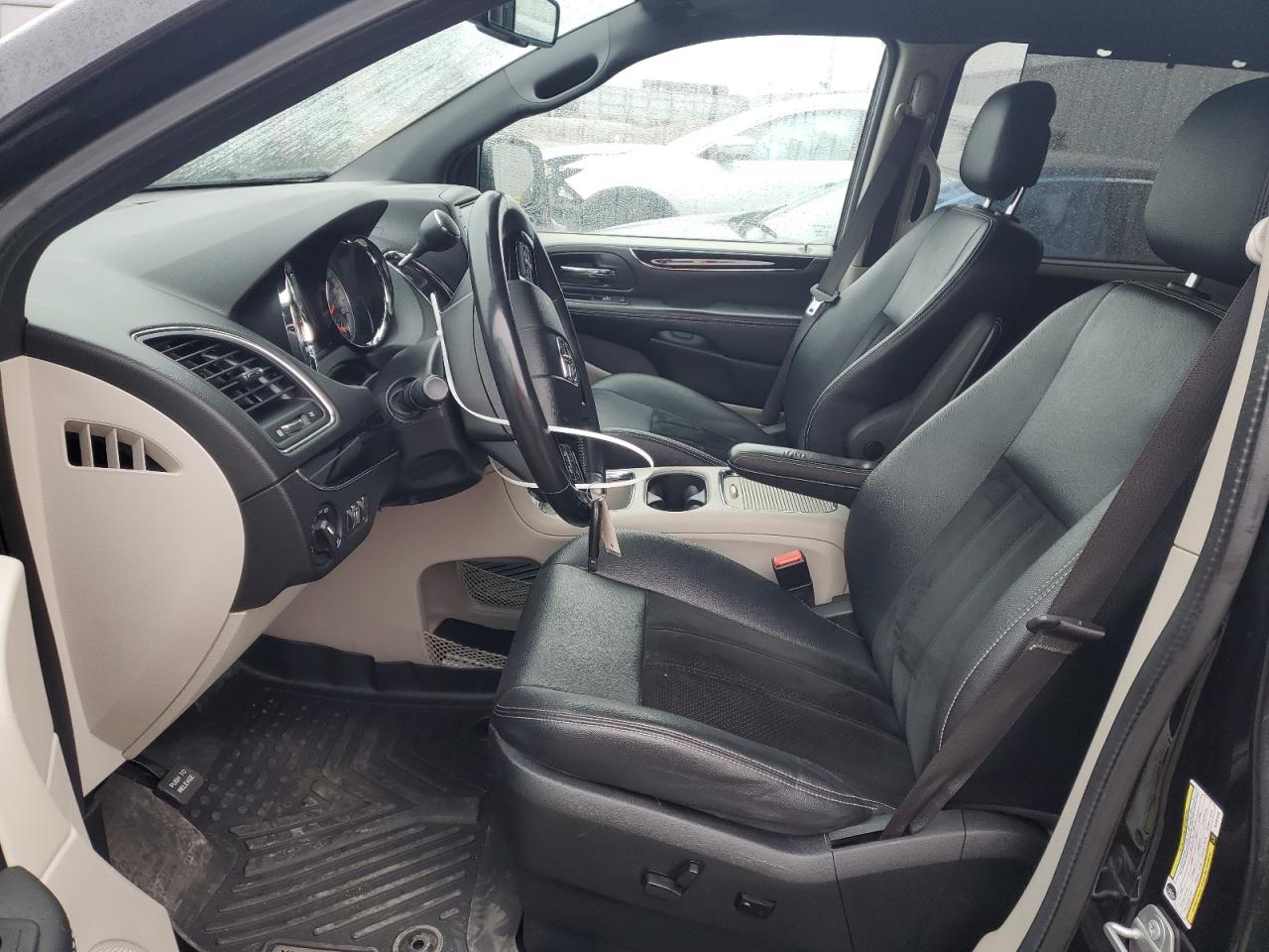 2017 Dodge Caravan - Image 7