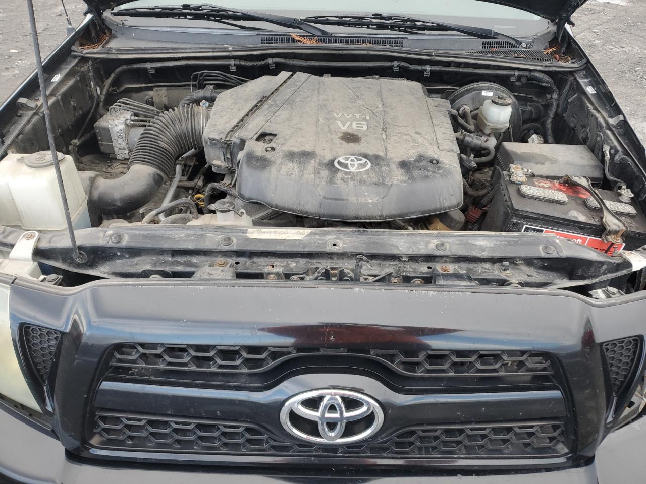 2011 Toyota Tacoma - Image 11