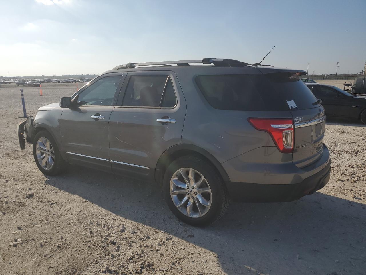 2013 Ford Explorer - Image 2