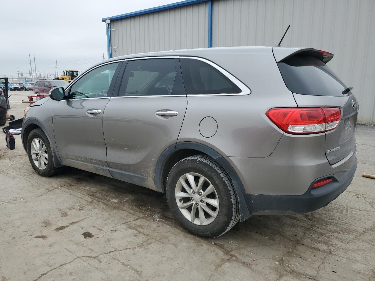 2017 Kia Sorento - Image 2