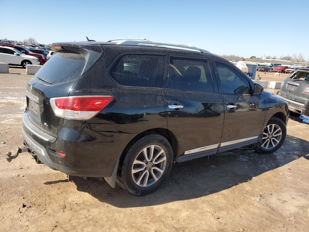 2013 Nissan Pathfinder - Image 3