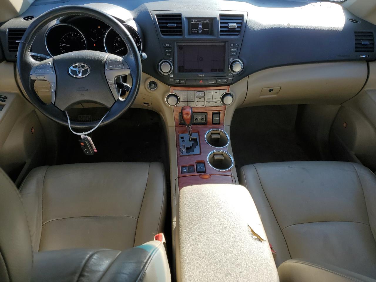 2010 Toyota Highlander - Image 8