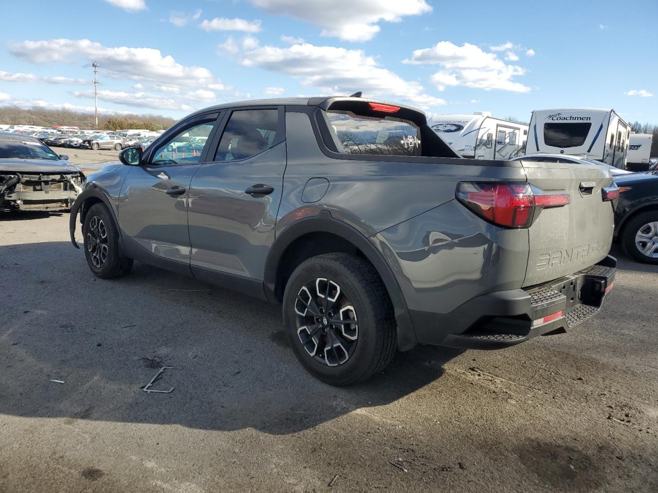2022 Hyundai Santa Cruz - Image 2