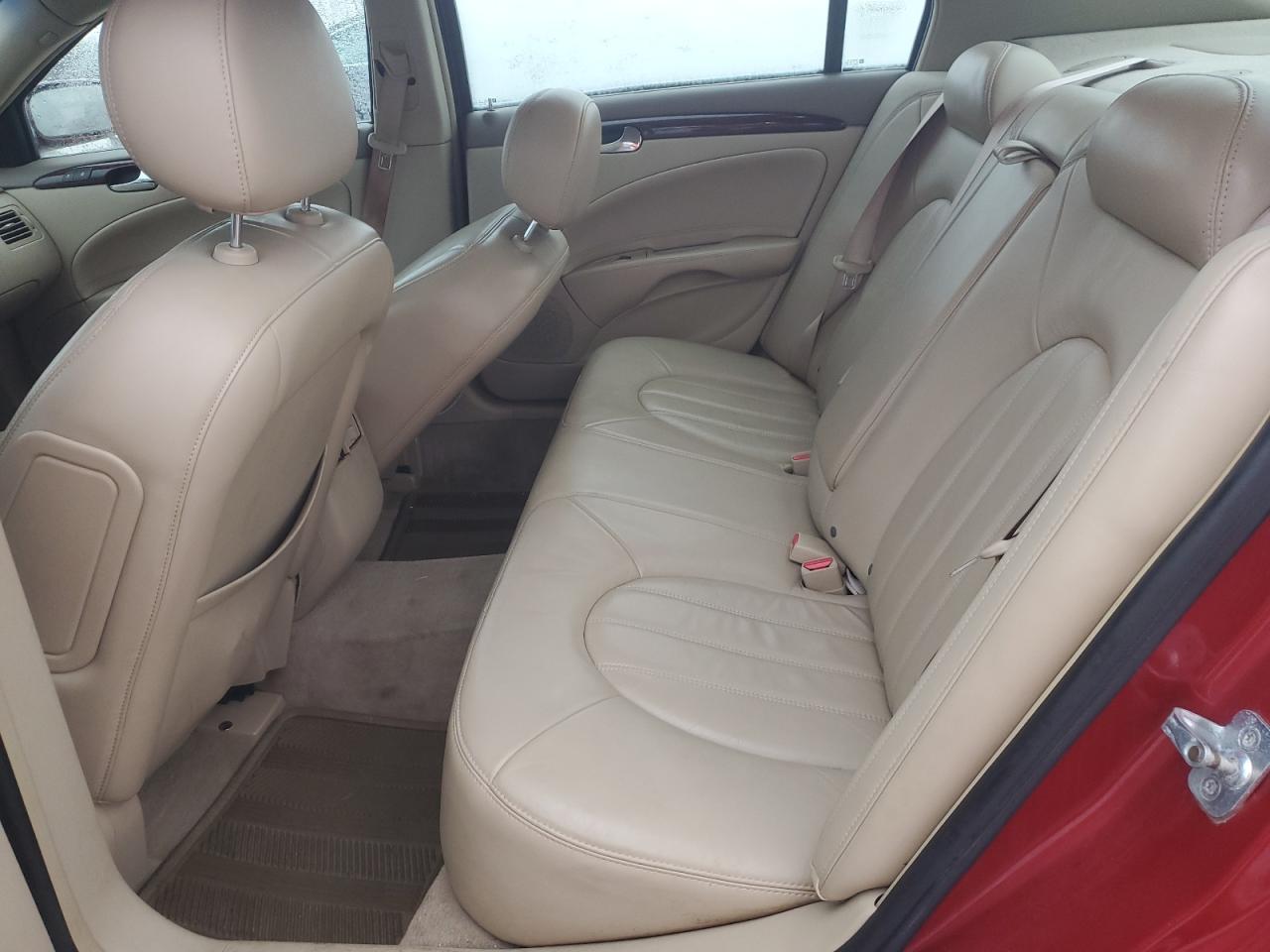 2006 Buick Lucerne - Image 10