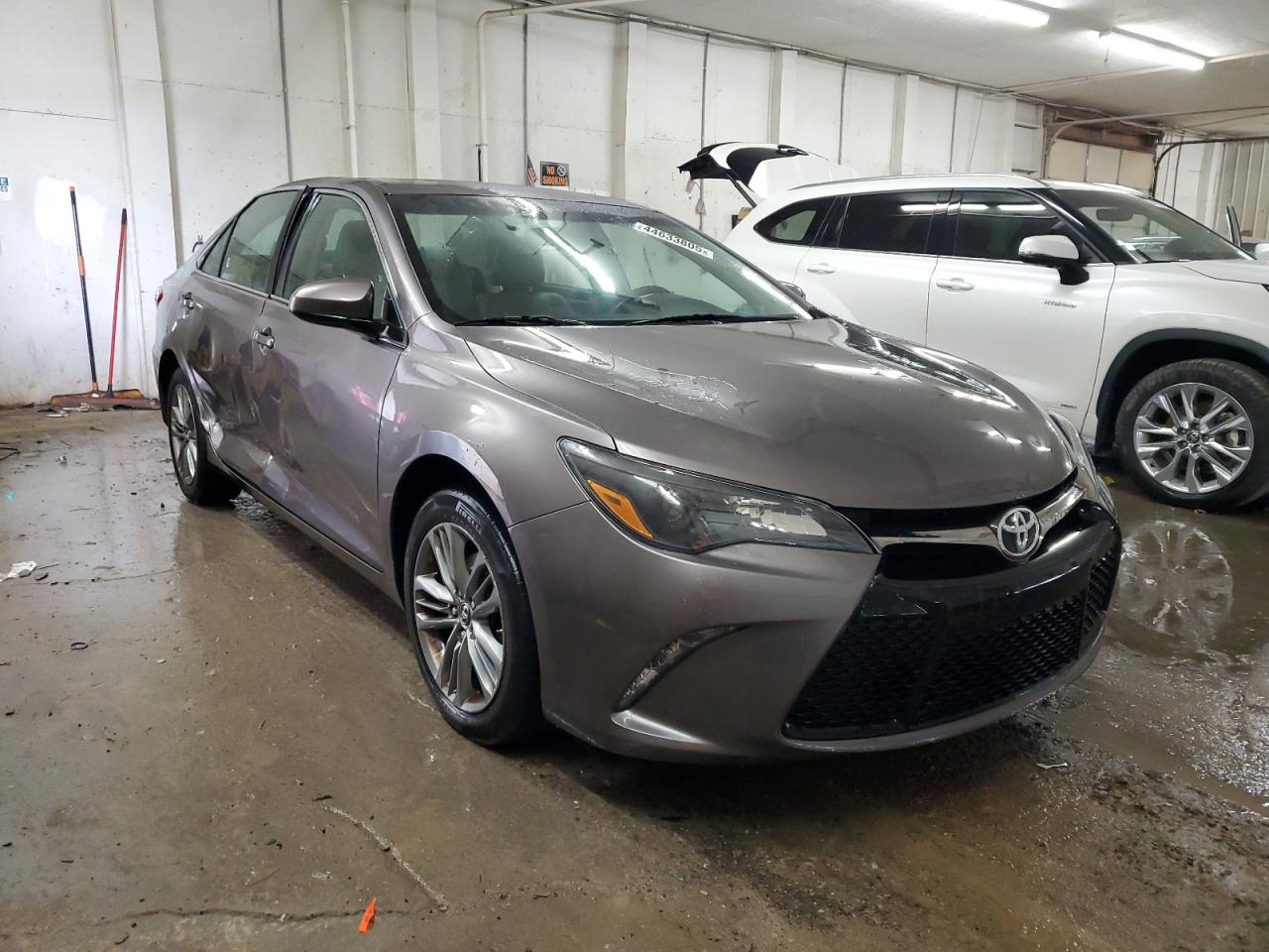 2015 Toyota Camry - Image 4