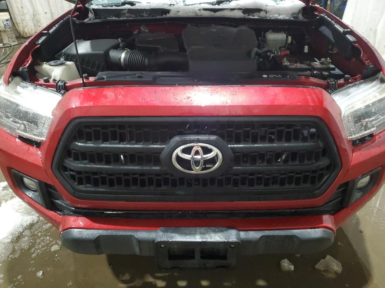 2017 Toyota Tacoma - Image 11