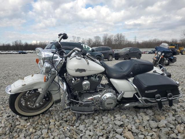  HARLEY-DAVIDSON FL 2012 Белый