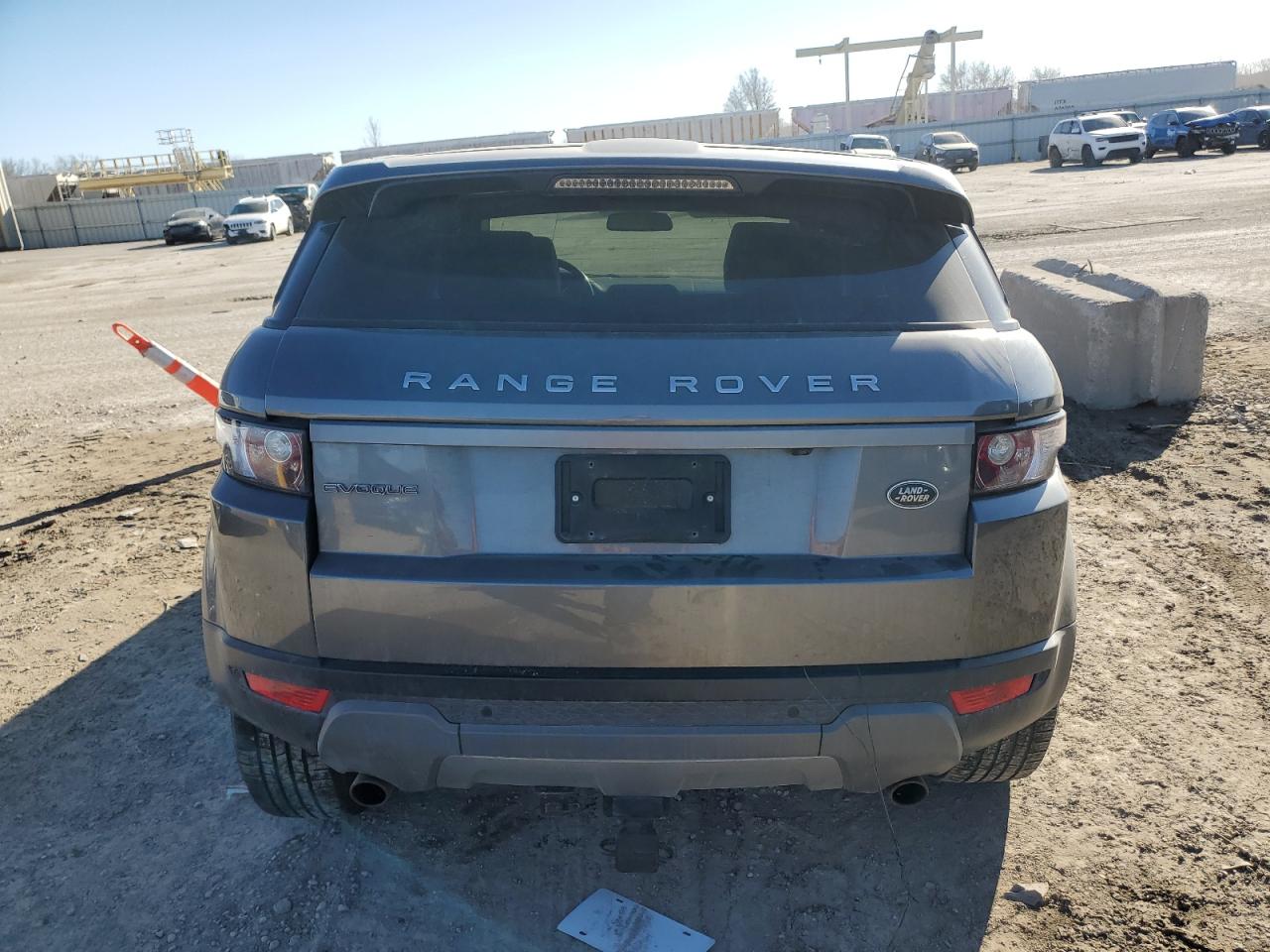2015 Land Rover Range Rover - Image 6