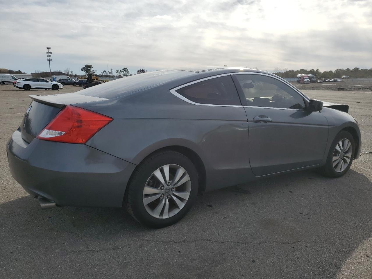 2011 Honda Accord - Image 3