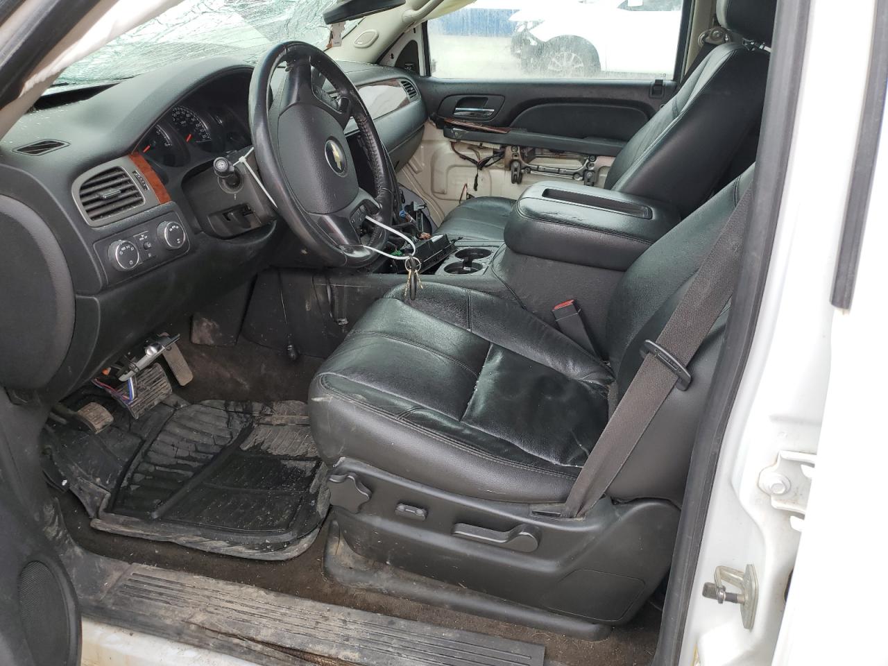 2010 Chevrolet Tahoe - Image 7