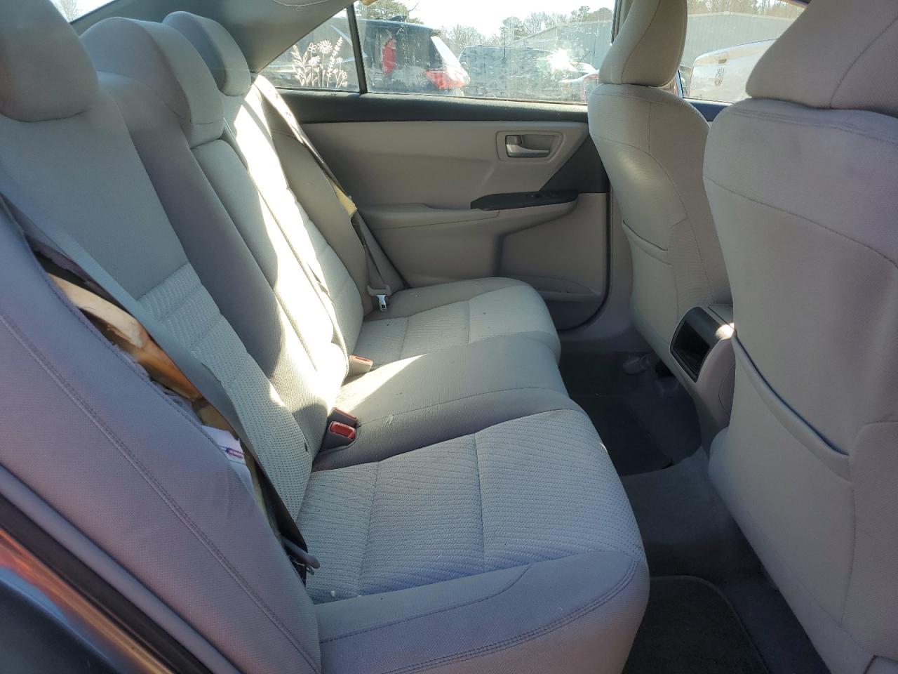 2017 Toyota Camry - Image 10