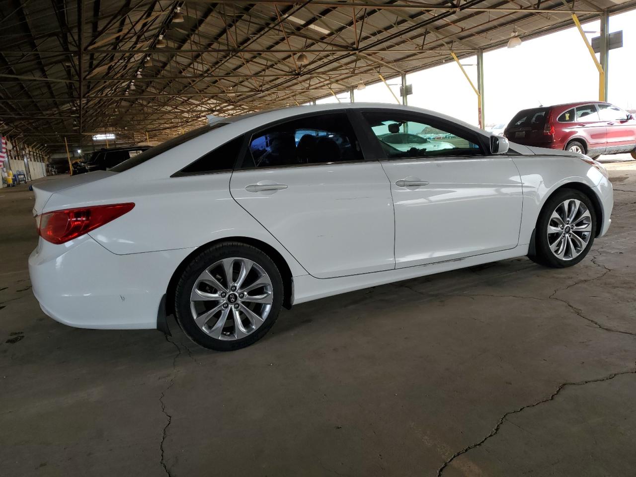 2013 Hyundai Sonata - Image 3