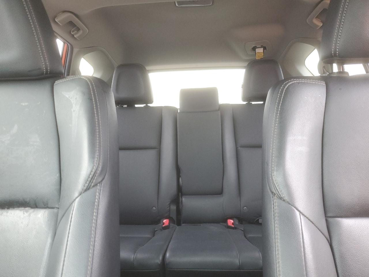 2015 Toyota RAV 4 - Image 10