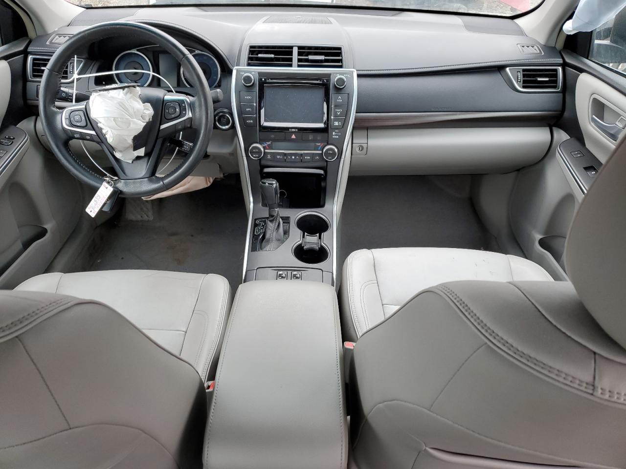 2016 Toyota Camry - Image 8
