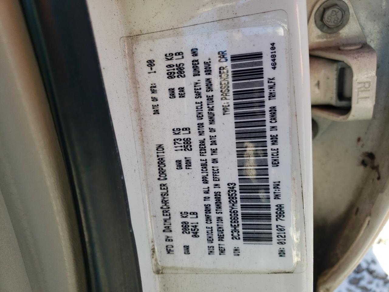 2000 Chrysler 300 - Image 12
