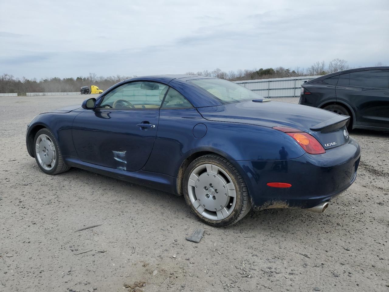 2003 Lexus SC - Image 2