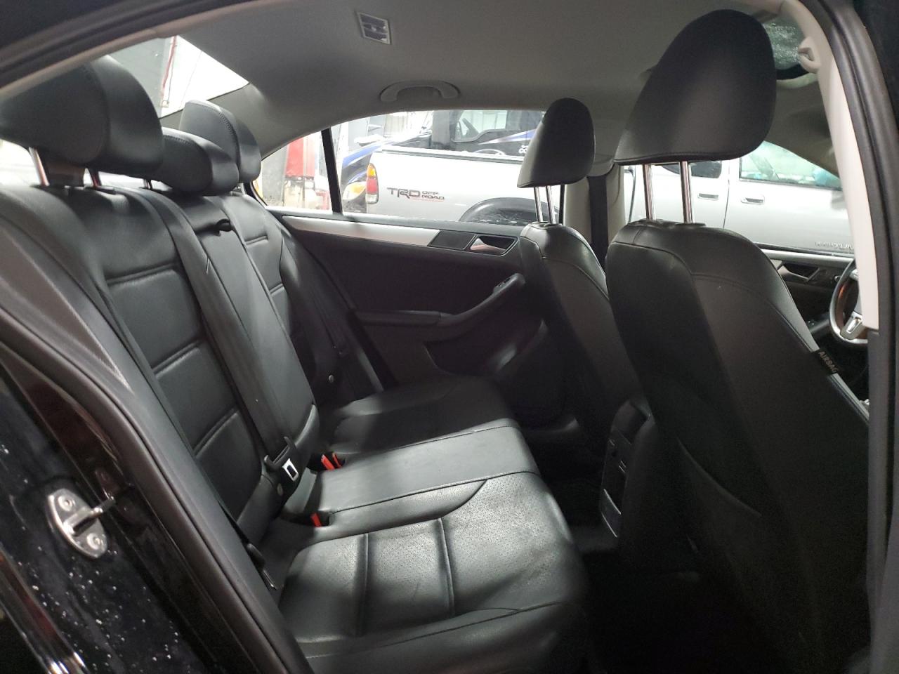 2014 Volkswagen Jetta - Image 11