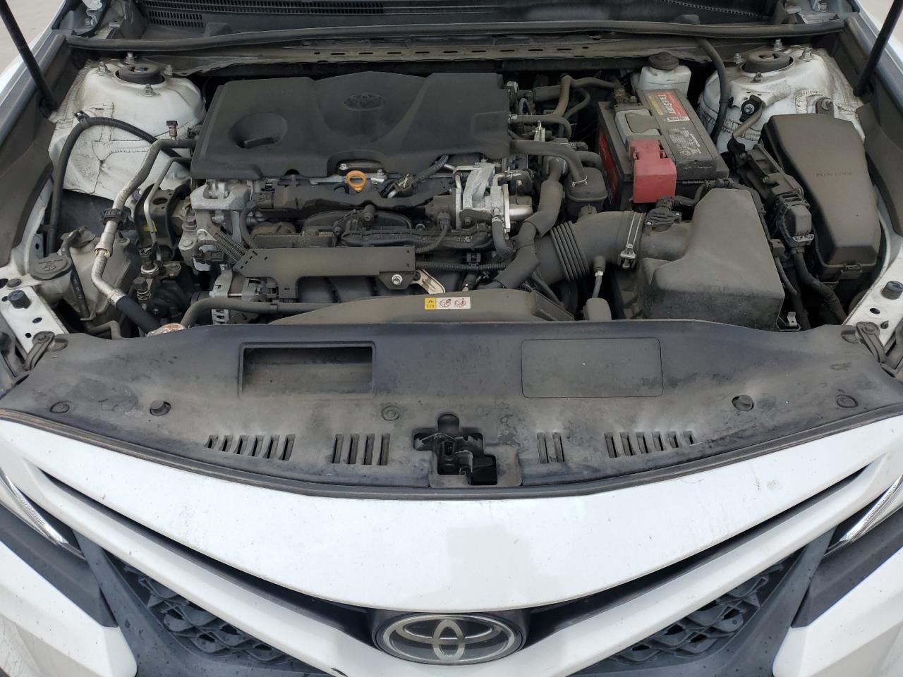 2019 Toyota Camry - Image 11