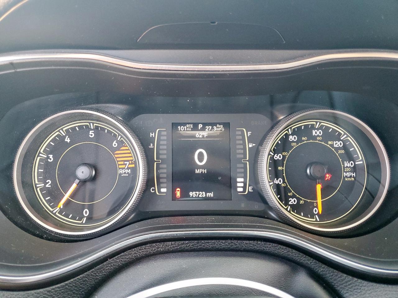 2019 Jeep Grand Cherokee - Image 9