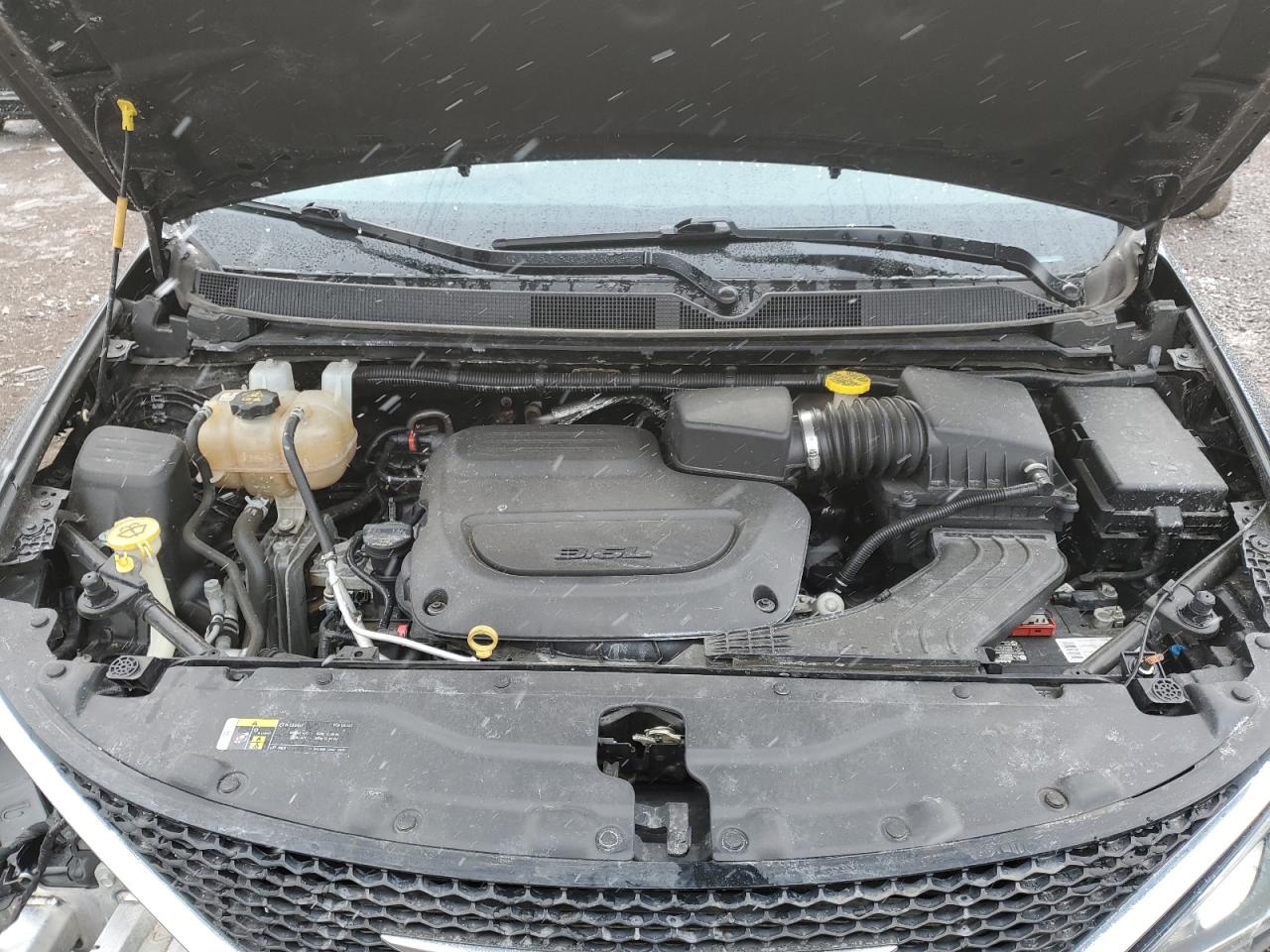 2020 Chrysler Pacifica - Image 14