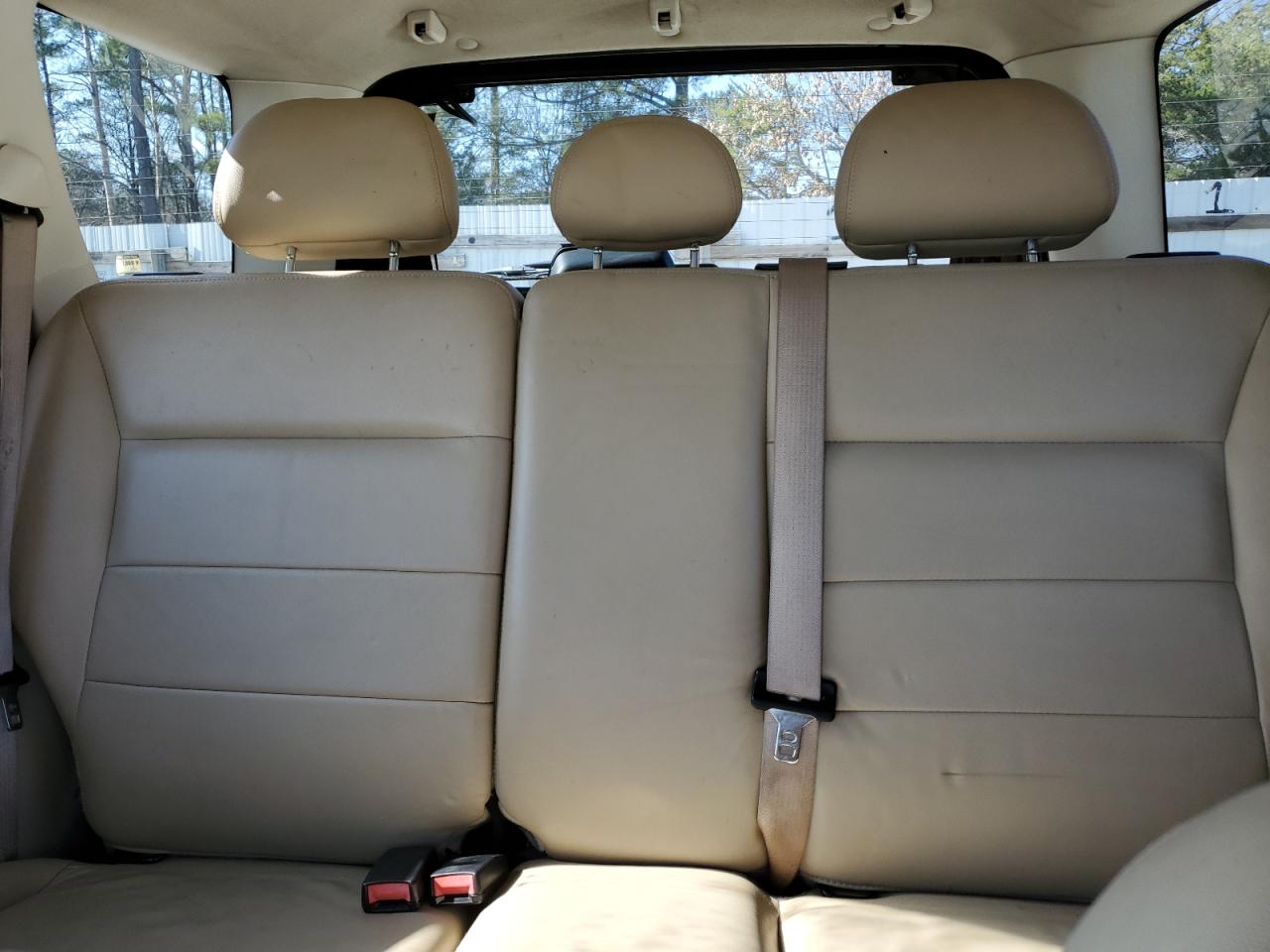 2008 Ford Escape - Image 10