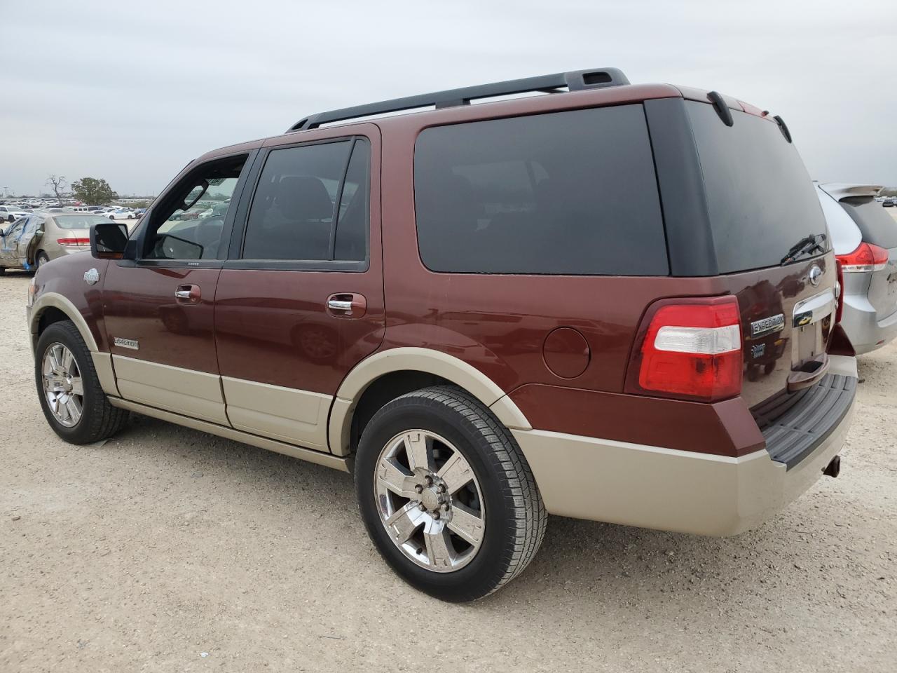 2008 Ford Expedition - Image 2