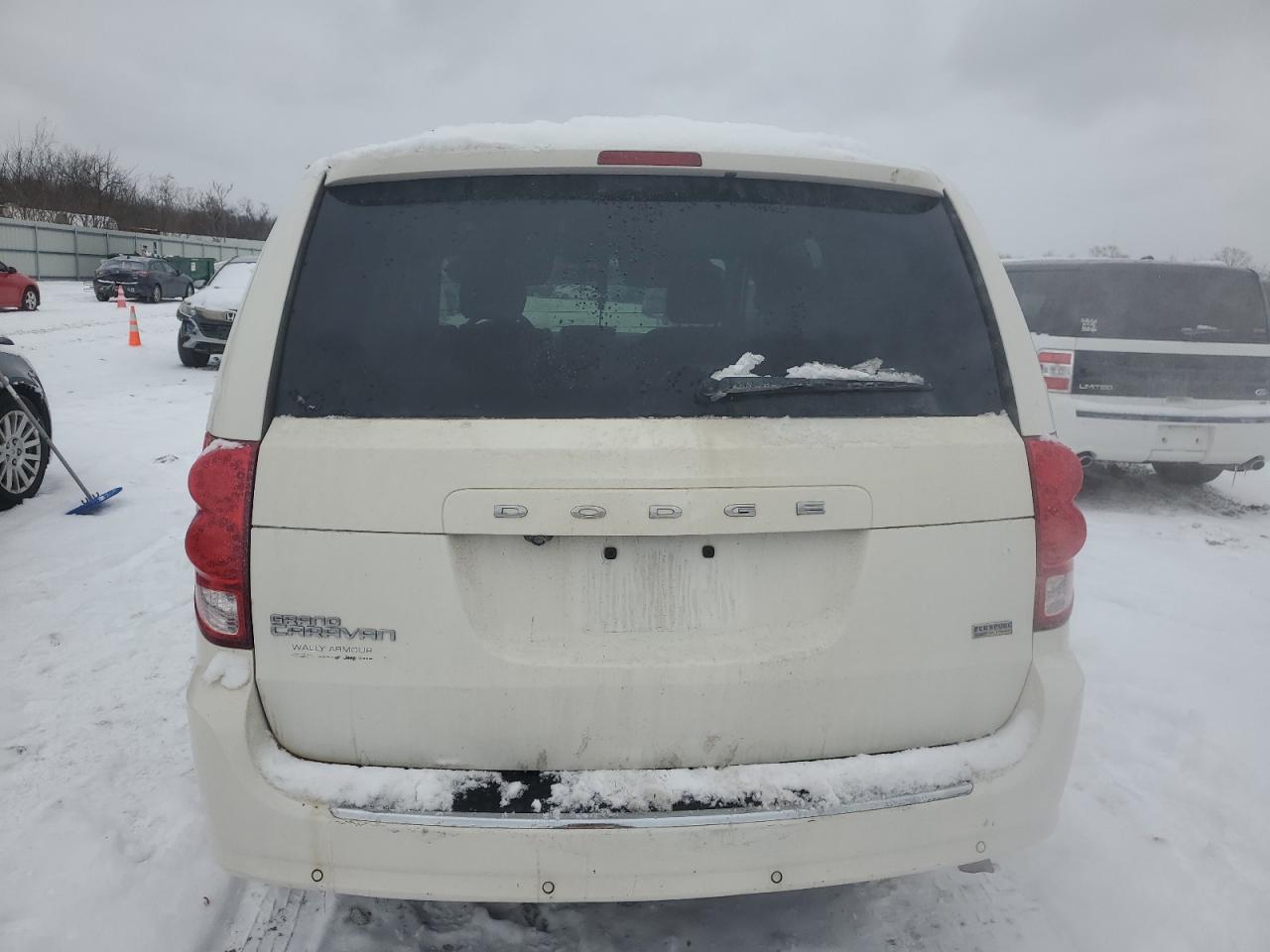2013 Dodge Caravan - Image 6