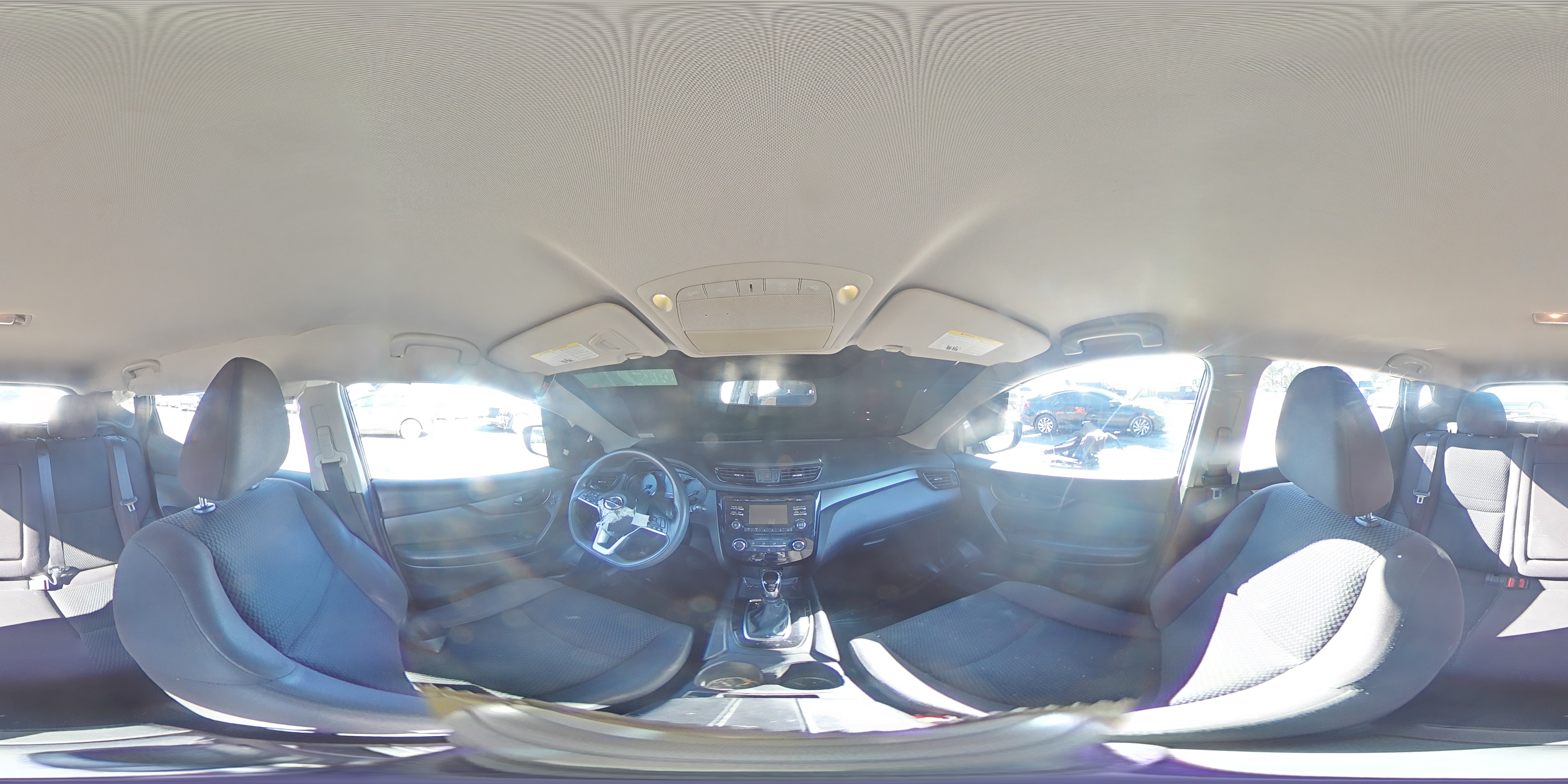 2018 Nissan Rogue - Image 14
