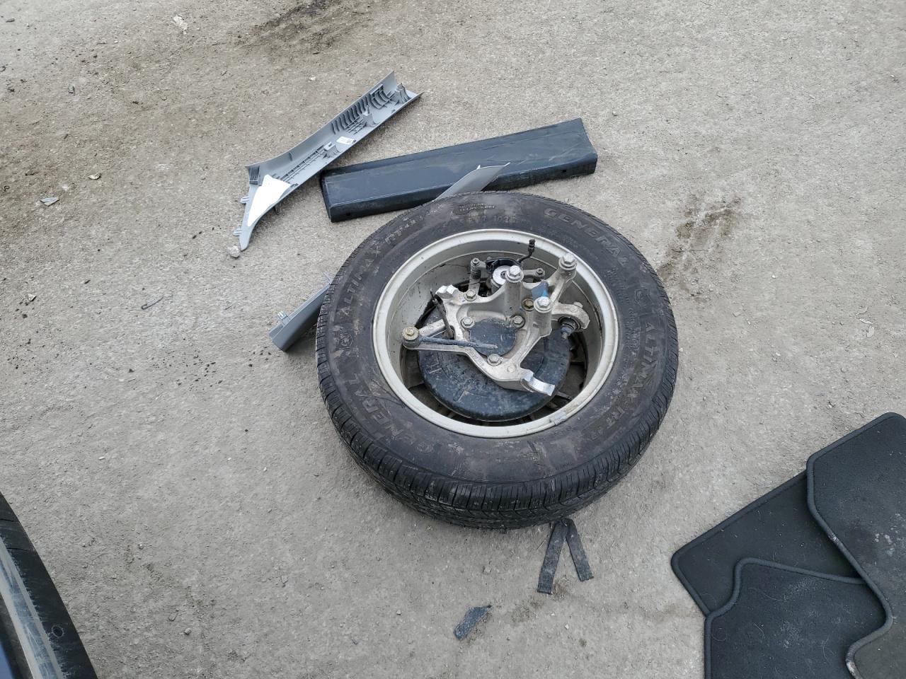 2018 Chevrolet Equinox - Image 15