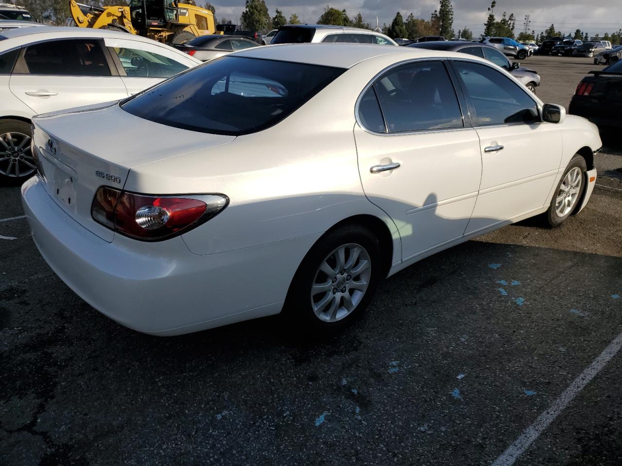2003 Lexus ES - Image 3