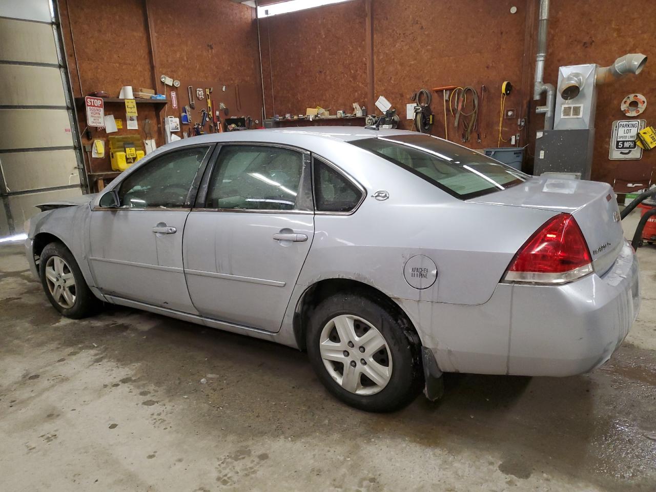 2006 Chevrolet Impala - Image 2