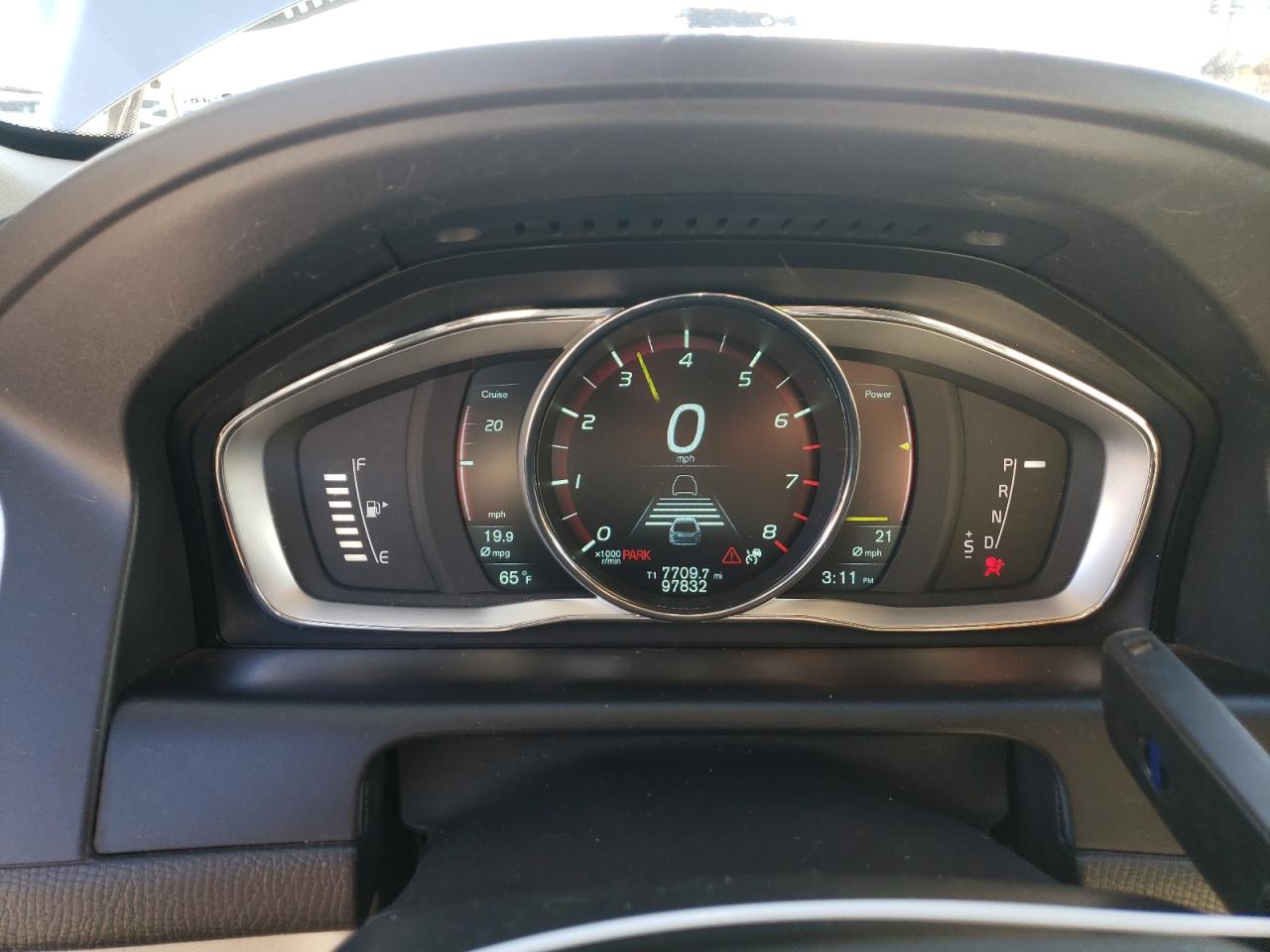 2015 Volvo XC60 - Image 9