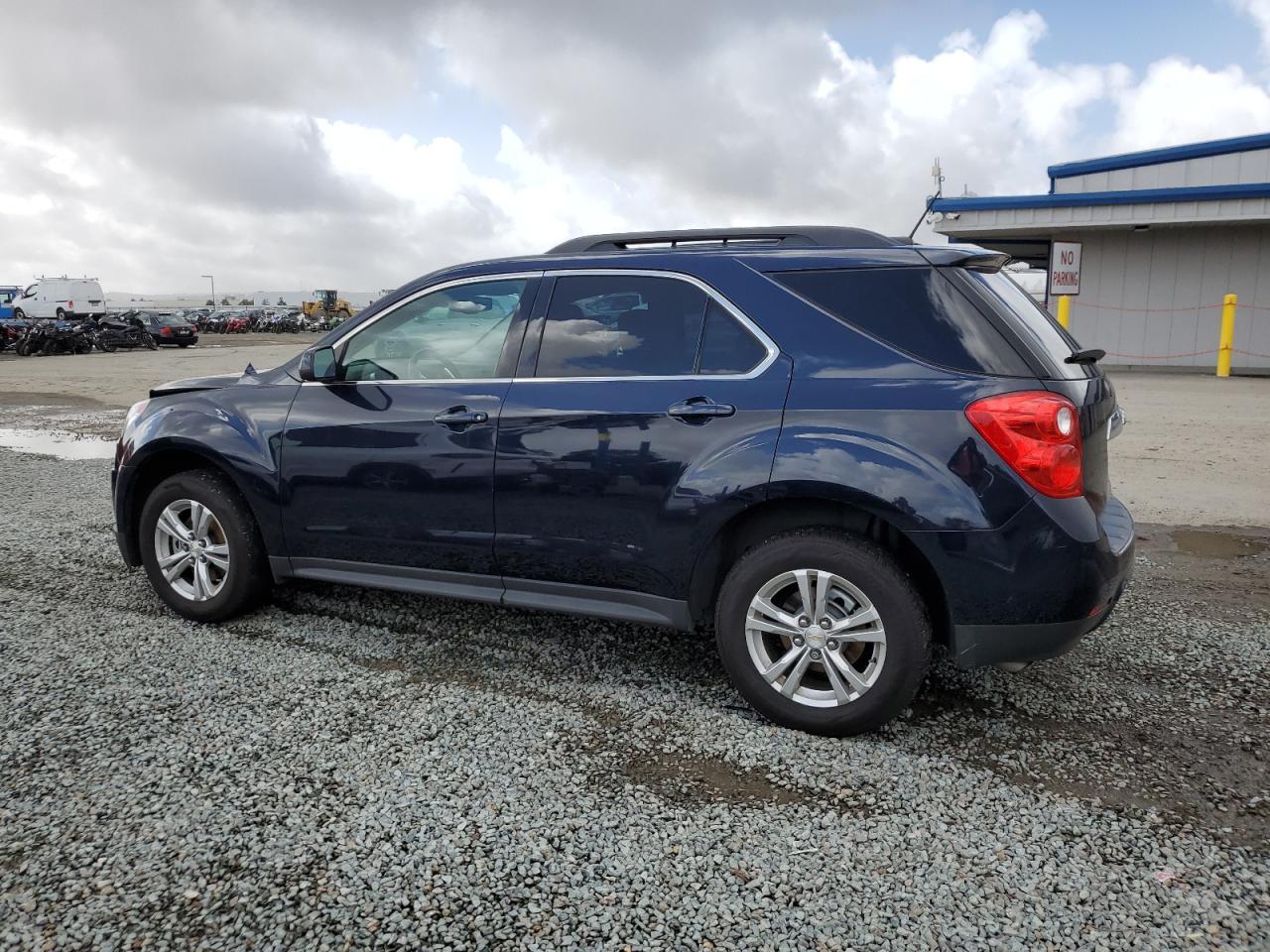 2015 Chevrolet Equinox - Image 2