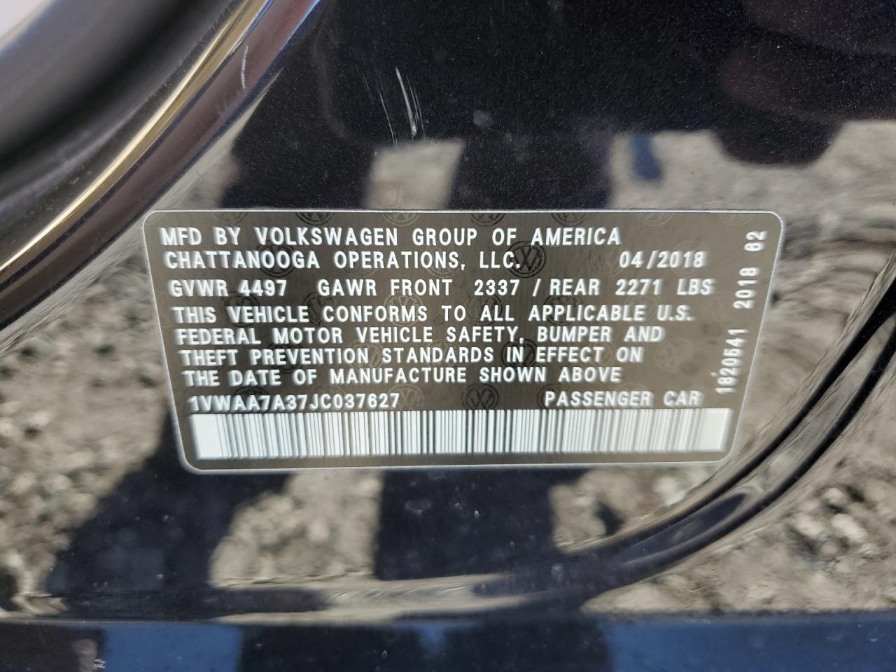 2018 Volkswagen Passat - Image 14