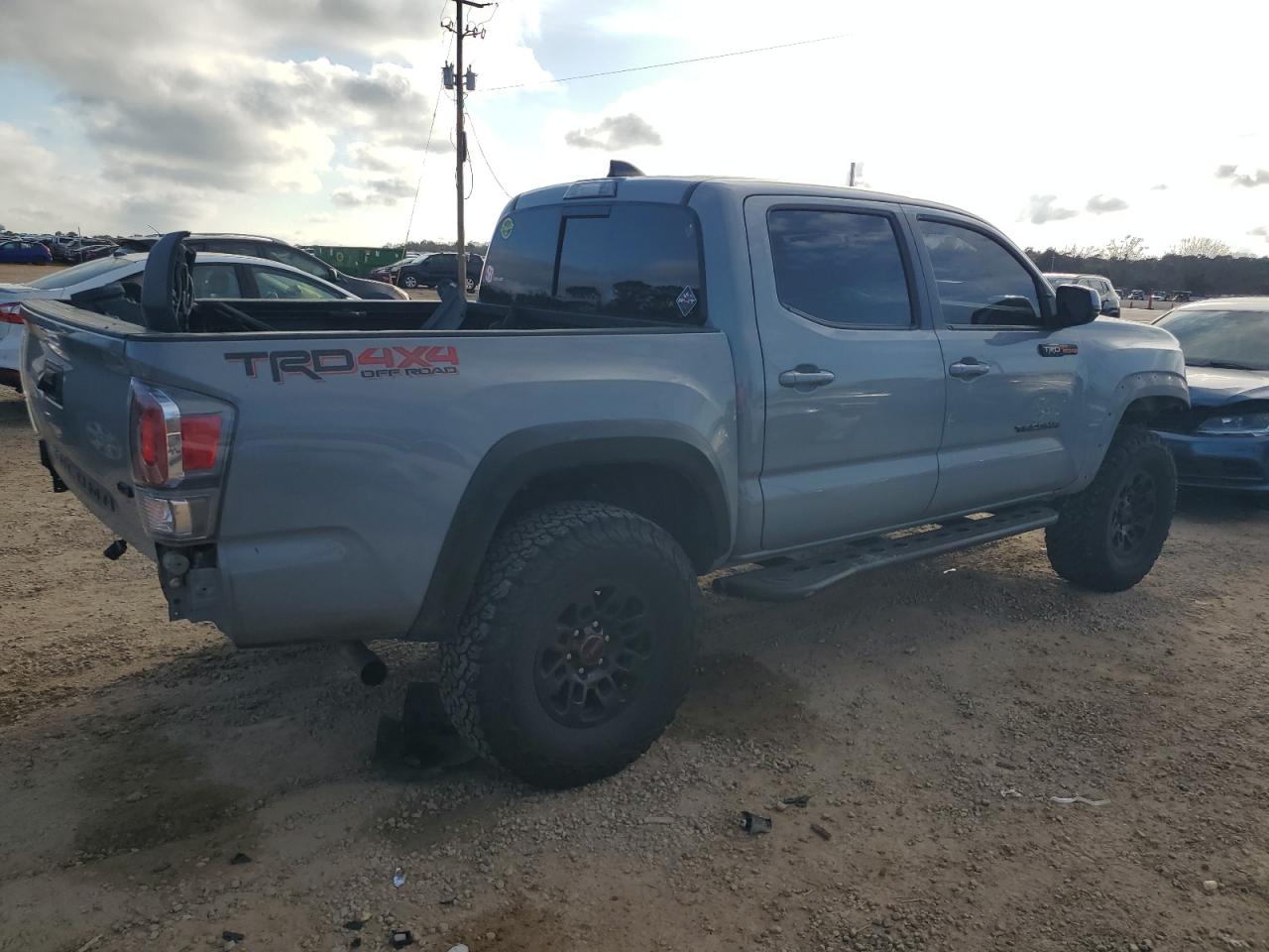 2020 Toyota Tacoma - Image 3