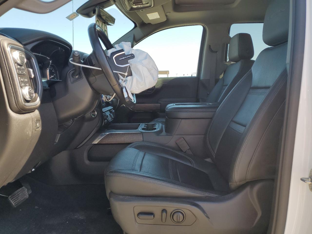 2020 GMC Sierra - Image 7