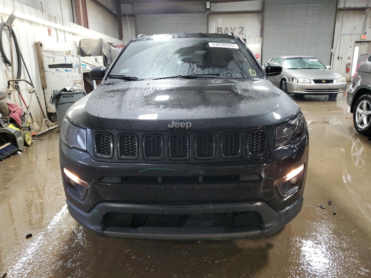 2021 Jeep Compass - Image 5