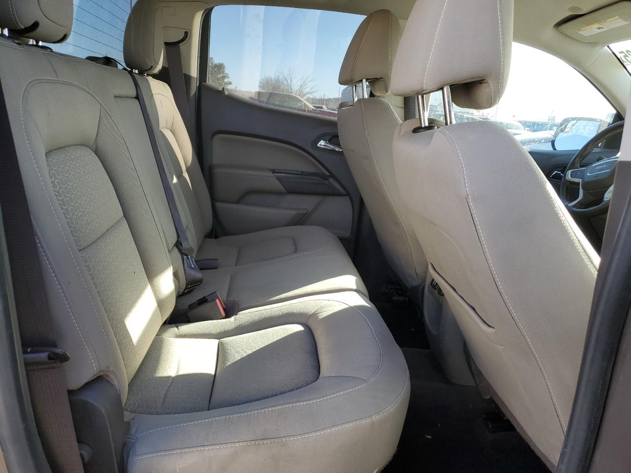 2015 GMC Canyon - Image 10