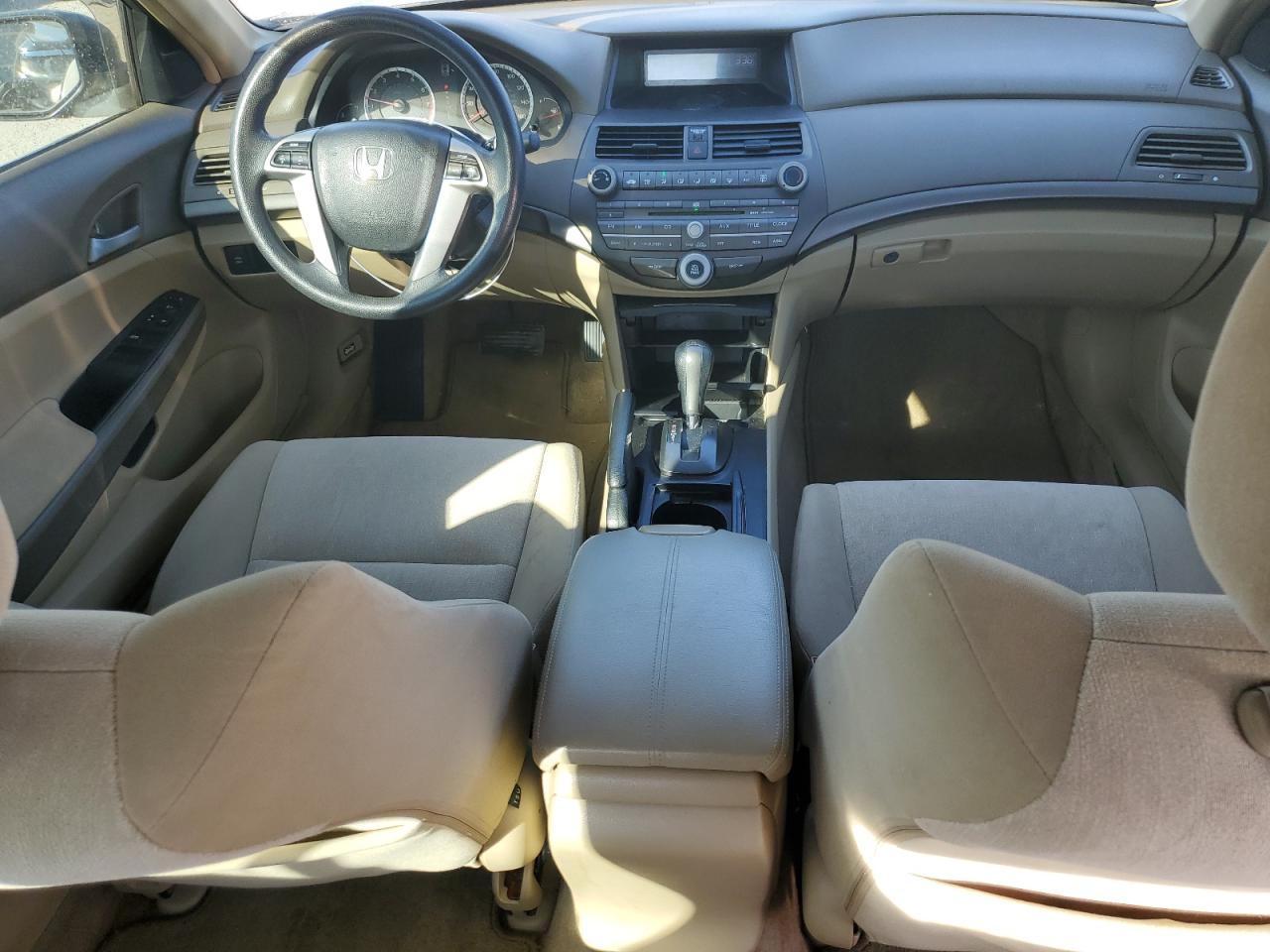 2009 Honda Accord - Image 8