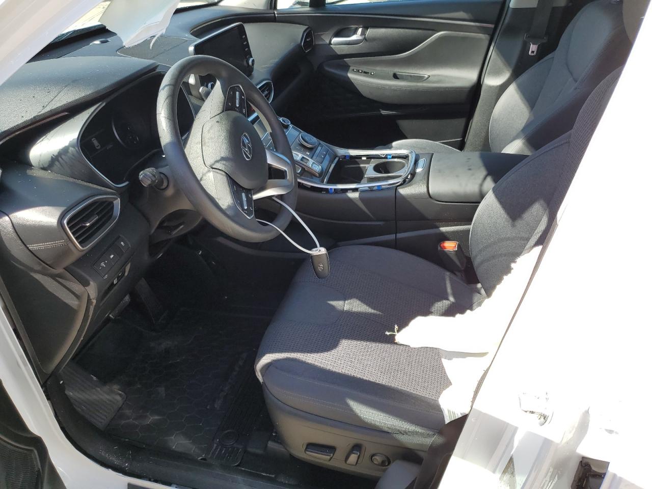 2022 Hyundai Santa Fe - Image 7