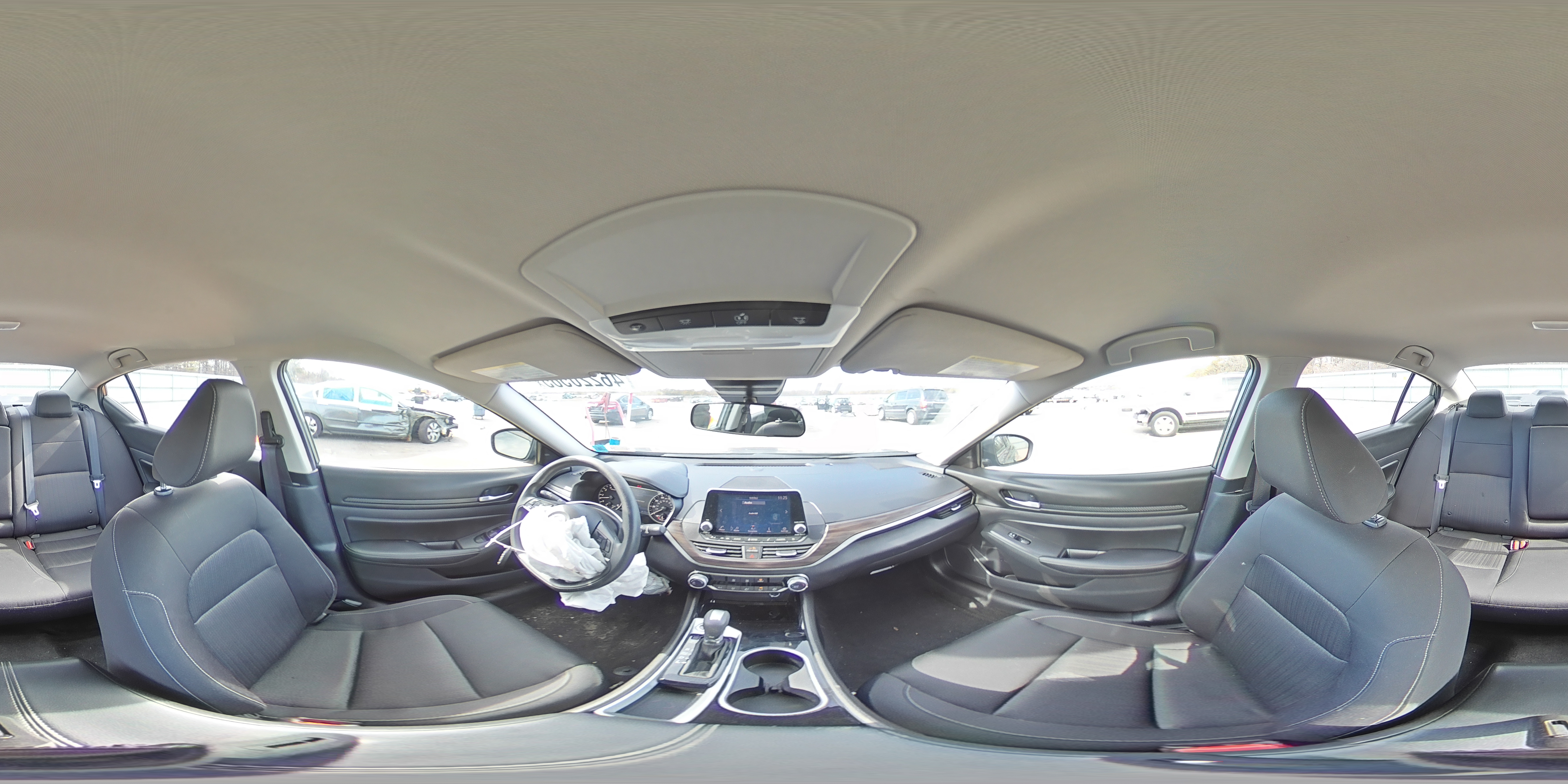 2024 Nissan Altima - Image 13